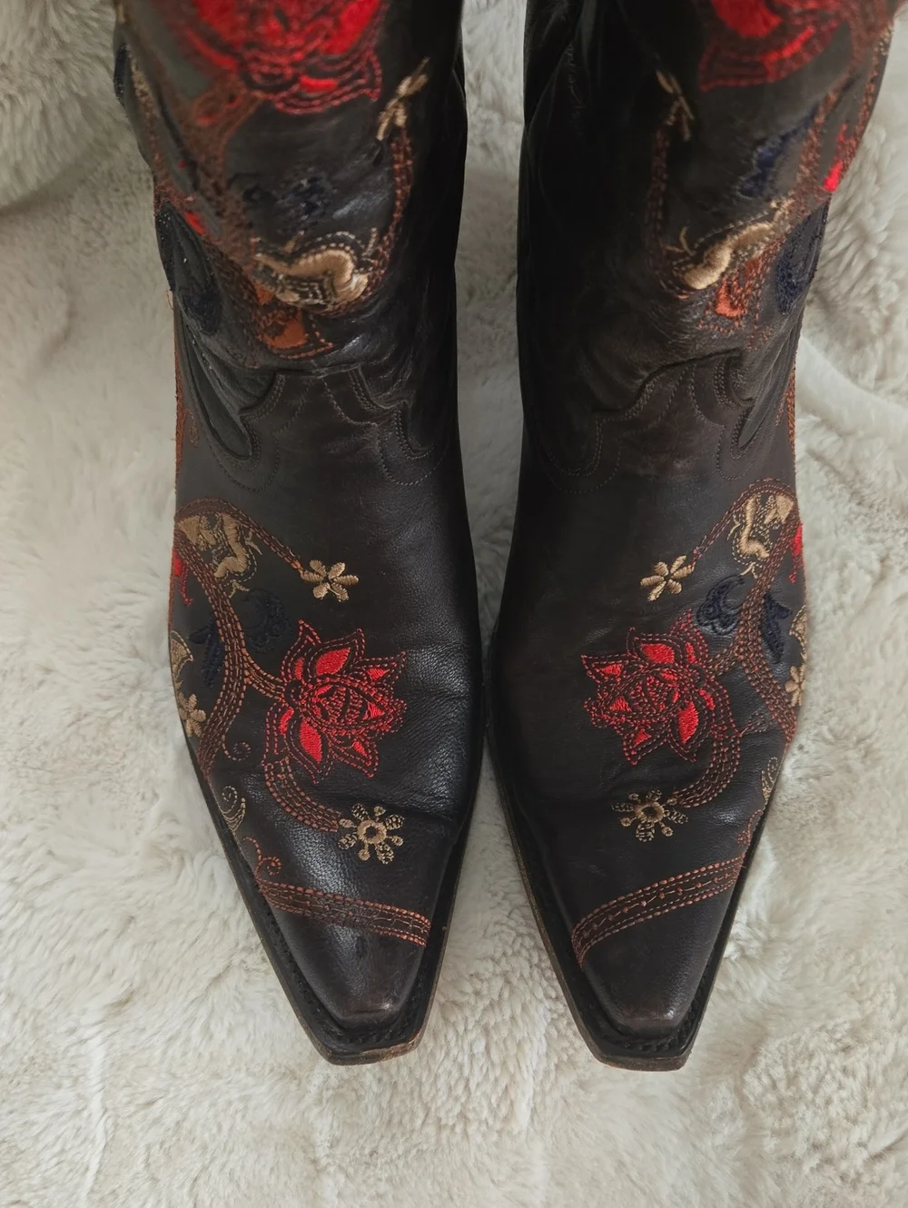 Lucchese embroidered cowboy boots - Picture 2 of 7